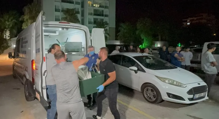 Antalya'da bir kişi evinde ölü bulundu