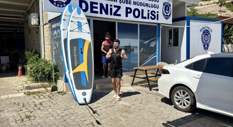 Antalya'da denizde mahsur kalan 2 kişiyi deniz polisi kurtardı