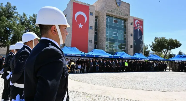 Antalya'da Görev başında rahatsızlanan polis memuru şehit oldu