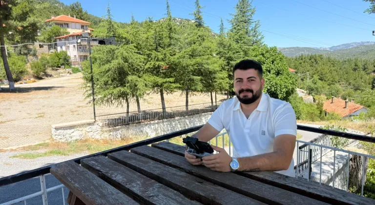 Antalya'da muhtar, orman yangınlarına karşı dronla gönüllü gözlem yapıyor