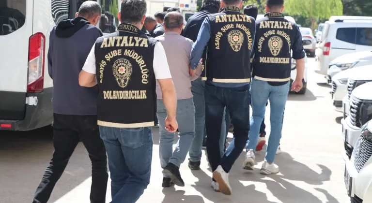 Antalya'da sahte vekaletle gayrimenkul dolandırıcılığı yapan 11 kişi tutuklandı