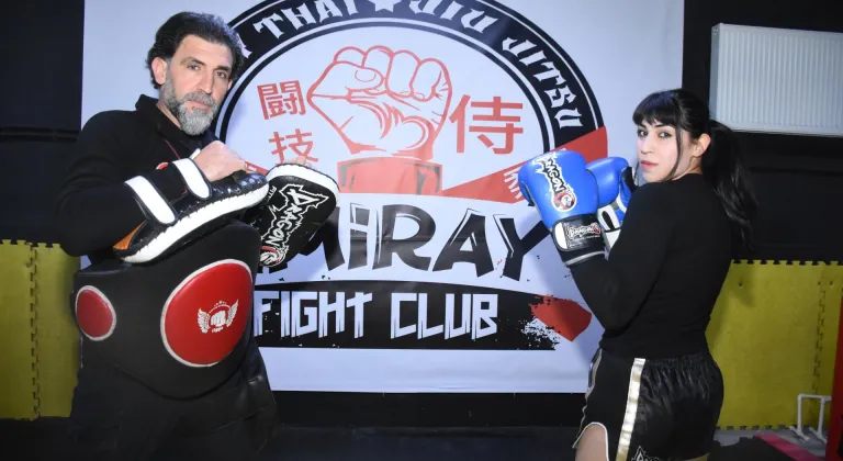 Antrenör babanın ju jitsu sporcusu kızı, başarılarıyla adını dünyaya duyurmak istiyor