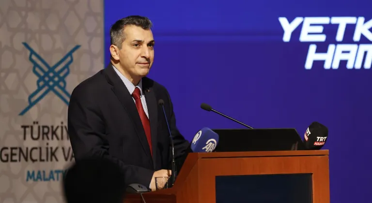 ASELSAN Genel Müdür Yardımcısı Yücel, Malatya'da öğrencilerle buluştu