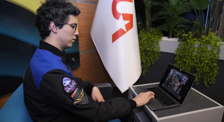 Astronot Tuva Cihangir Atasever, AA'nın "Yılın Kareleri" oylamasına katıldı