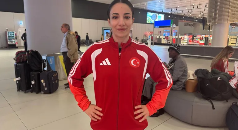 Avrupa ikincisi Kadın Güreş Milli Takımı yurda döndü