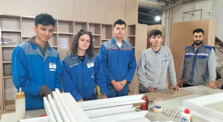 Avrupa'dan gelen öğrenciler Antalya'da mesleki eğitim alıyor