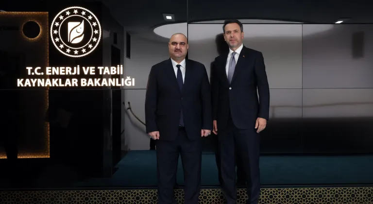 Bakan Bayraktar, Kerkük Valisi Mehmet Seman Ağa ile görüştü