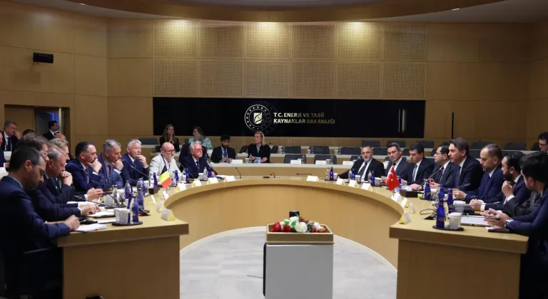 Bakan Bayraktar, Türkiye'nin enerji vizyonunu Belçikalı şirket temsilcileriyle paylaştı: