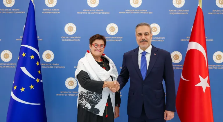 Bakan Fidan, AKPM Başkanı Bayr ile Ankara'da görüştü
