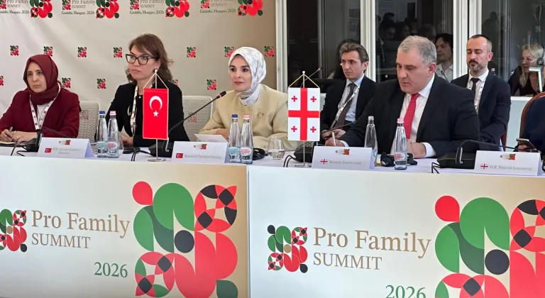 Bakan Göktaş, Macaristan'da düzenlenen "Aile Odaklı Zirve"de konuştu: