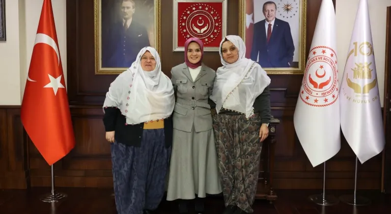 Bakan Göktaş, Mihalgazi Belediye Başkanı Güneş ile görüştü