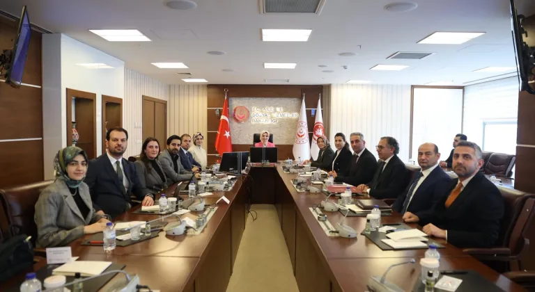 Bakan Göktaş, Türkiye Teknoloji Takımı Vakfı Yönetim Kurulu Başkanı Hıdır ile görüştü