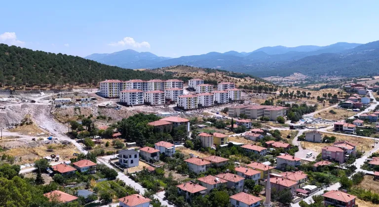 Bakan Kurum'dan Sındırgı depreminin yıldönümüne ilişkin paylaşım:
