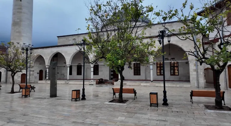 Bakan Kurum'dan yeniden inşa edilen Habib-i Neccar Cami'ne ilişkin paylaşım