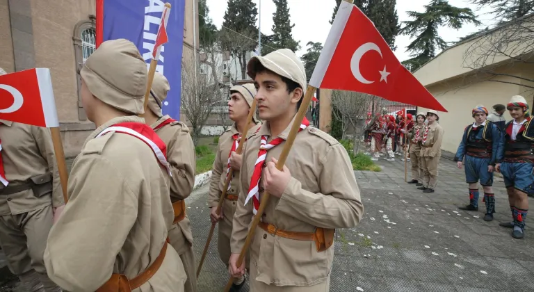 Balıkesir Lisesinin şehit izcileri için temsili uğurlama töreni düzenlendi