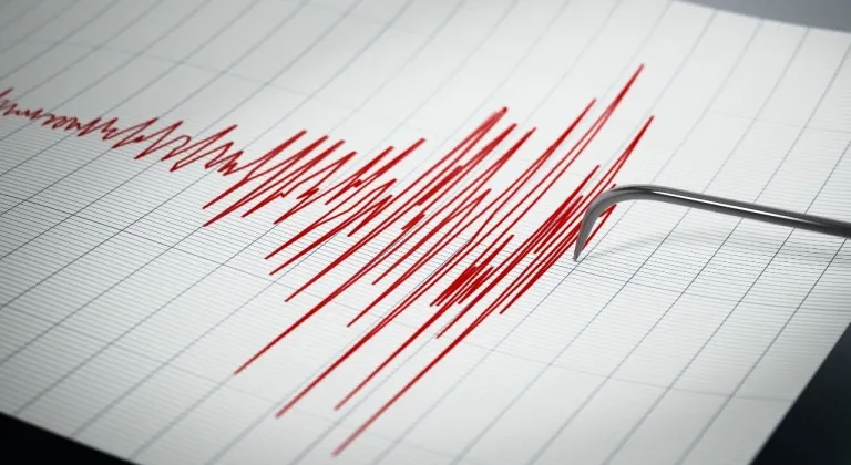 Balıkesir’de 5 büyüklüğünde deprem: Artçı sarsıntılar devam ediyor!