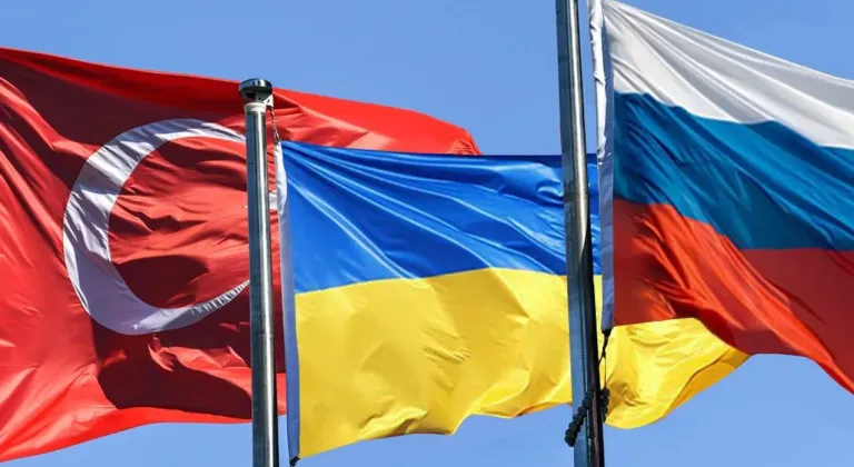 Barış görüşmeleri için diplomasi masası bir kez daha İstanbul’da kuruluyor