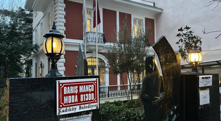 Barış Manço, vefatının 27. yılında Kadıköy'de anıldı