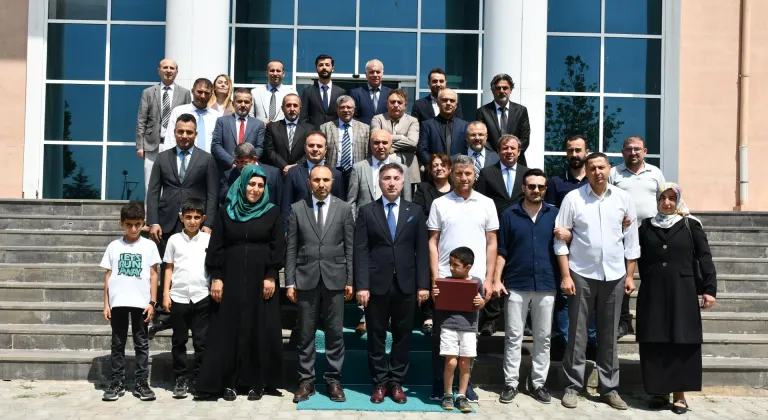 Batman Üniversitesi Rektörü Demir, 15 Temmuz gazileriyle bir araya geldi