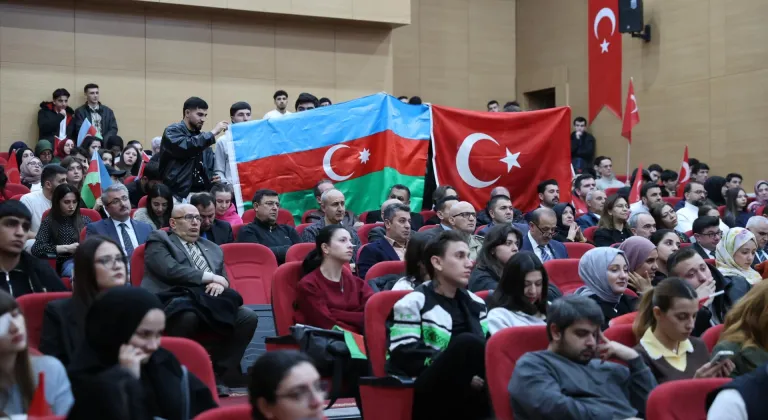 Bayburt'ta "Azerbaycan-Türkiye İlişkileri" paneli düzenlendi