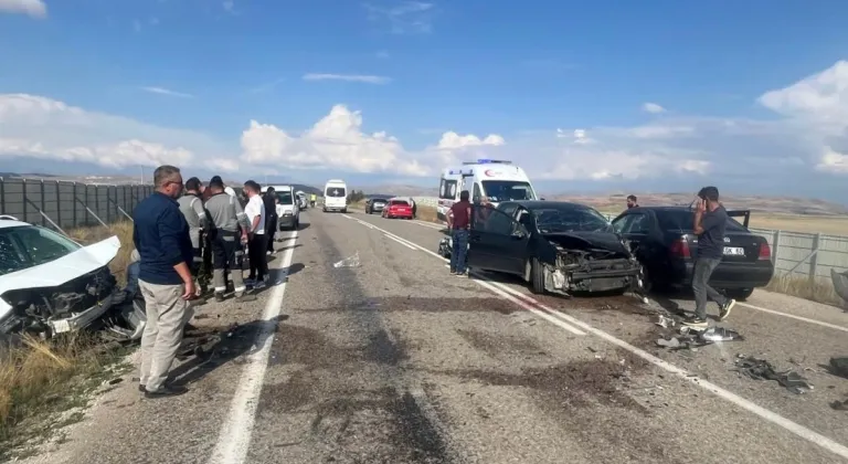 Bayburt'ta trafik kazasında 9 kişi yaralandı