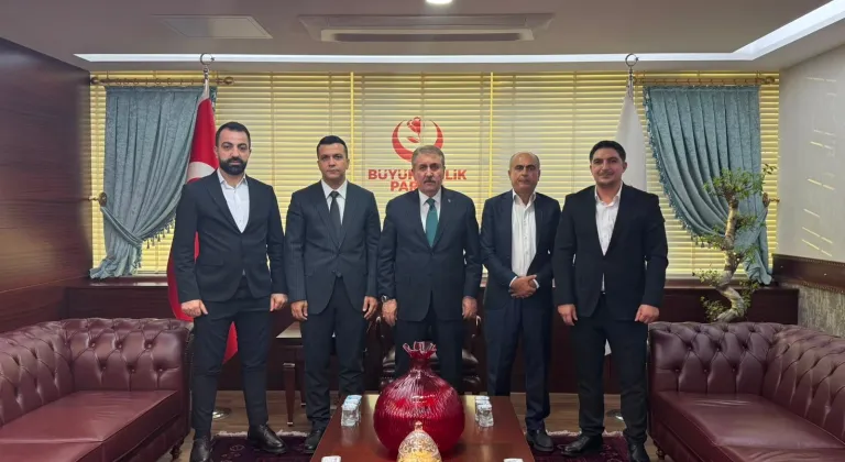 BBP Genel Başkanı Destici, Suriyeli Türkmen temsilcilerden oluşan heyeti kabul etti