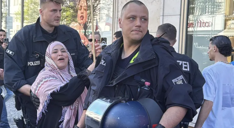 Berlin’de Filistin’e destek gösterisi düzenlendi