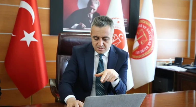 Bingöl Cumhuriyet Başsavcısı Sert, AA'nın "Yılın Kareleri" oylamasına katıldı