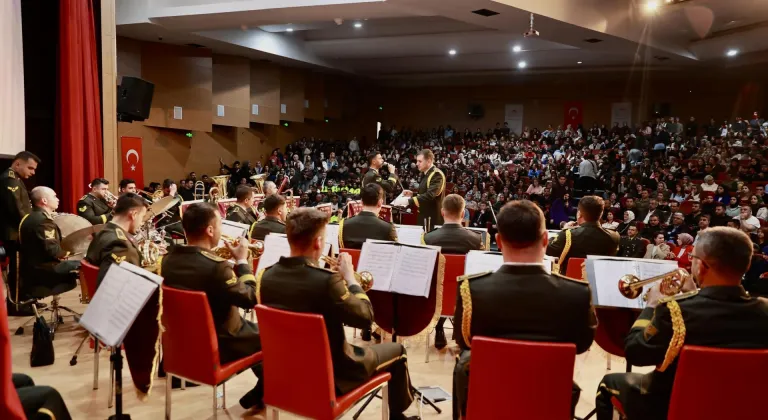 Bingöl'de 2. Ordu Bölge Bando Komutanlığı konser verdi