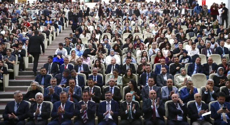 Bitlis'te "1. Uluslararası Sağlık ve Tıp Bilimleri Kongresi" başladı
