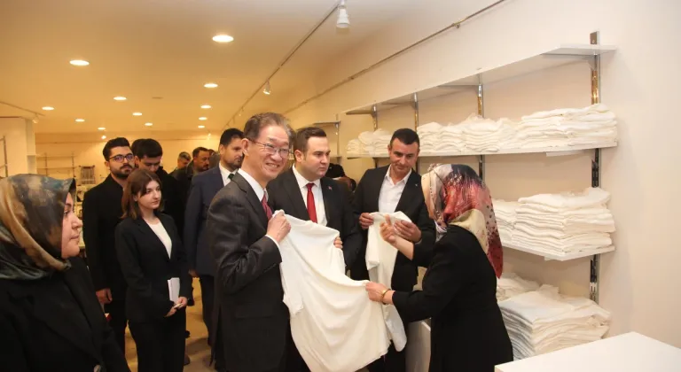 Bitlis'te kadınlara yönelik mesleki eğitim merkezi açıldı