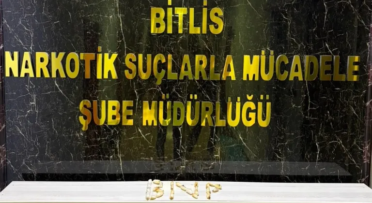 Bitlis'te mide ve bağırsaklarında uyuşturucu bulunan 4 şüpheli tutuklandı