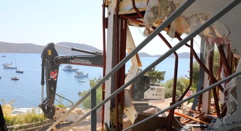 Bodrum'da 8 ayda 74 kaçak yapı yıkıldı