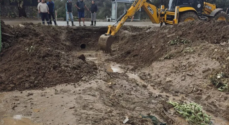 Bodrum'da sağanak yaşamı olumsuz etkiliyor