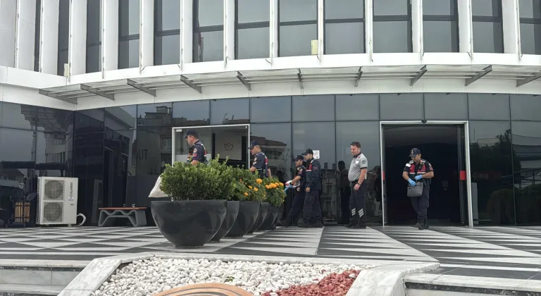 Bolu Belediyesinde "araç kiralamada usulsüzlüğe" ilişkin soruşturmada 22 zanlı hakkında gözaltı kararı