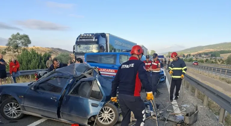 Bolu'da kaza yapan otomobildeki anne ve oğlu öldü, baba ve kızı yaralandı