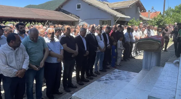Bolu'da maden ocağındaki göçükte ölen işçi son yolculuğuna uğurlandı