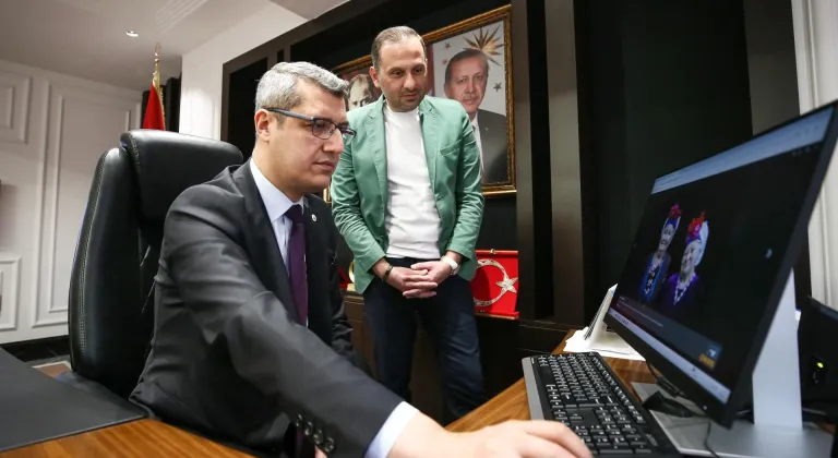 Bursa Orman Bölge Müdürü Şahan, AA'nın "Yılın Kareleri" oylamasına katıldı