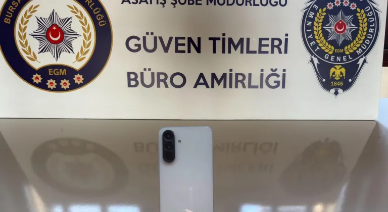 Bursa'da alışveriş yapan kişinin cep telefonunu çaldığı iddia edilen zanlı yakalandı