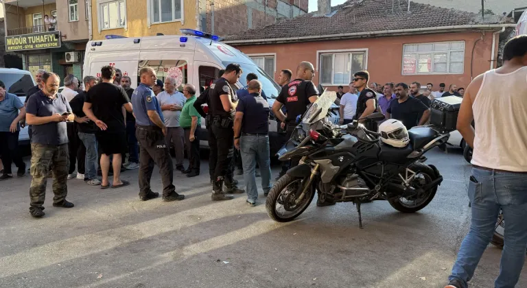 Bursa'da bıçaklı kavgada 3 kişi yaralandı