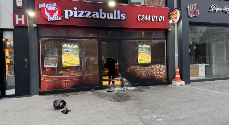 Bursa'da daha önce birlikte çalıştığı kişinin 2 iş yerini kundaklayan şüpheli yakalandı