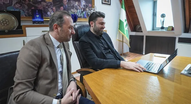 Bursaspor Kulübü Başkanı Enes Çelik, AA'nın "Yılın Kareleri" oylamasına katıldı