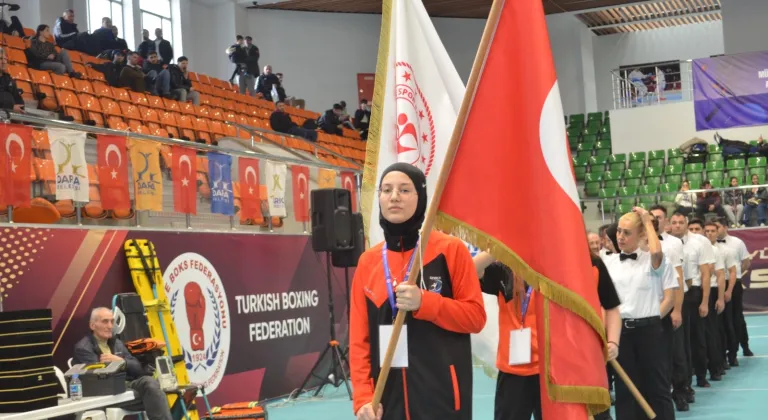 Büyük Erkekler ve Kadınlar Türkiye Ferdi Boks Şampiyonası, Kocaeli'de başladı