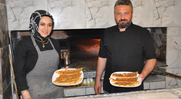 Çalışan bulmakta sorun yaşayınca pide yapımını öğrenen karısı fırının başına geçti