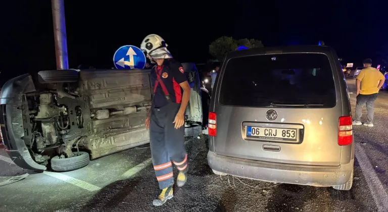Çankırı'da 2 hafif ticari aracın çarpıştığı kazada 9 kişi yaralandı