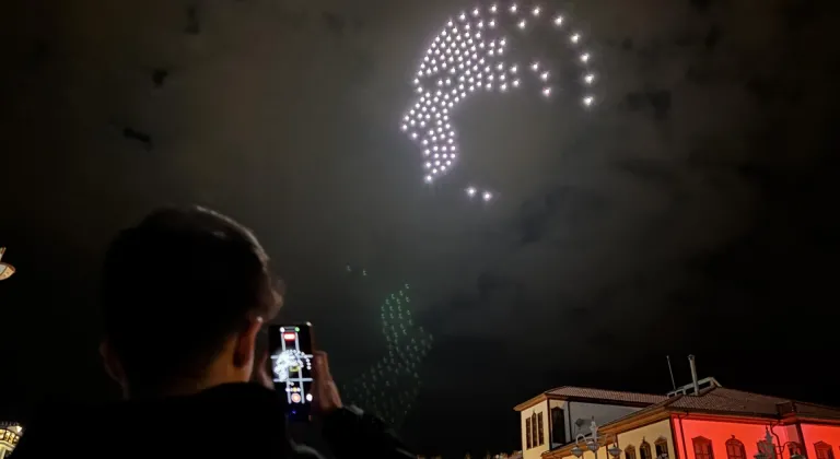 Çankırı'da 23 Nisan Ulusal Egemenlik ve Çocuk Bayramı mapping ve dron gösterisiyle kutlandı