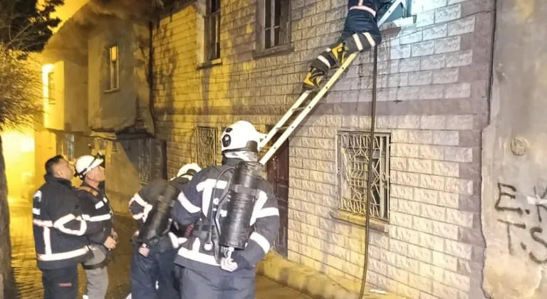 Çankırı'da iki katlı evde çıkan yangında 2 kişi öldü