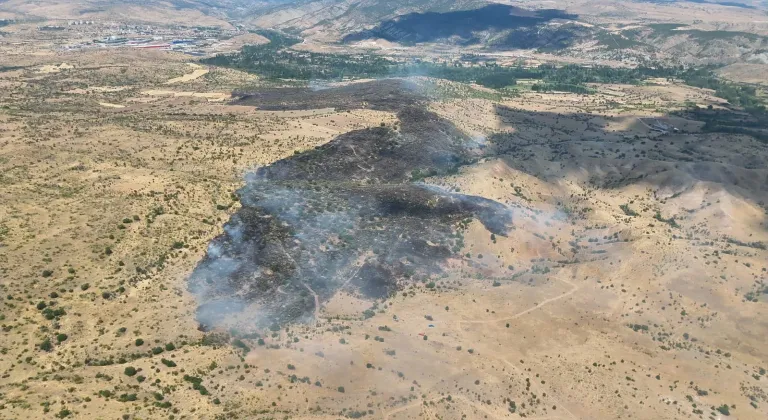 Çankırı'da otluk alanda çıkan yangında yaklaşık 4 bin 500 dönümlük alan zarar gördü