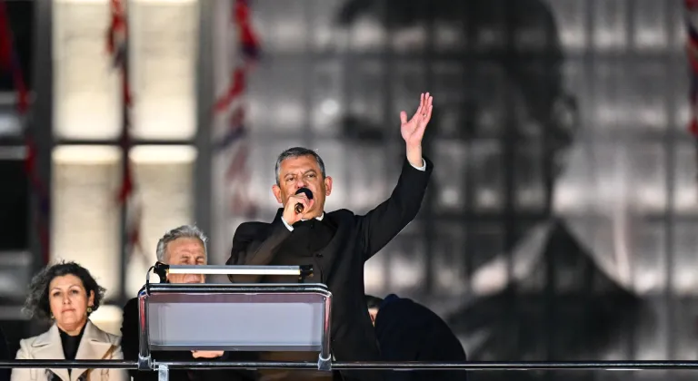 CHP Genel Başkan Özel, partisinin Saraçhane'deki mitinginde konuştu: