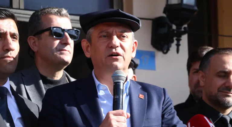 CHP Genel Başkanı Özel, Adıyaman'da temaslarda bulundu: